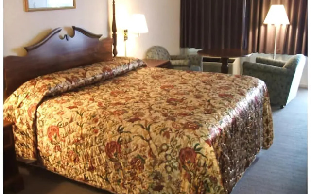 Red Carpet Inn And Suites Scranton