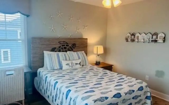 No Egrets 3 Bedroom Condo by RedAwning