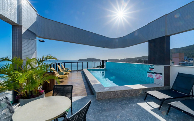 Confortável Loft em Condomínio com Piscina