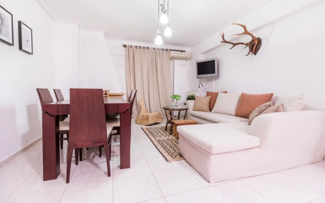 3 Bedroom apt in Athens With Acropolis View