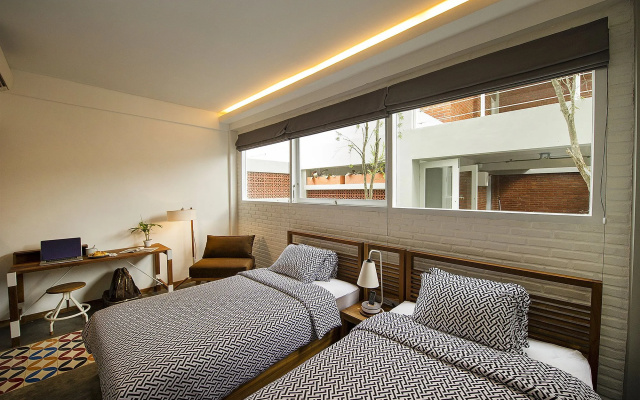Lokal Hotel & Restaurant