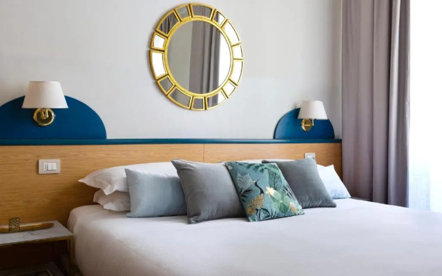 Aramis Deluxe Rooms