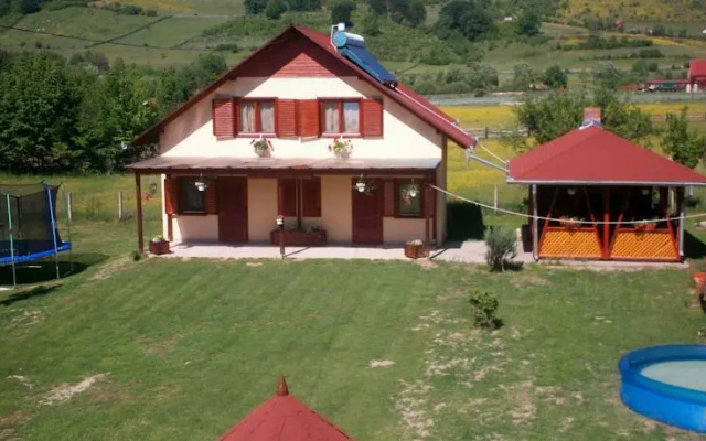 Hanga Guesthouse