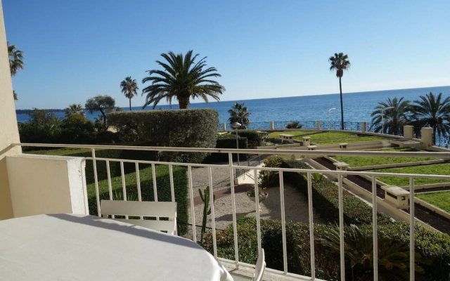 Welcome to Cannes - Rocamare 2