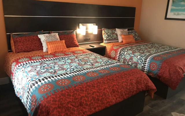 Tropical Inn & Suites
