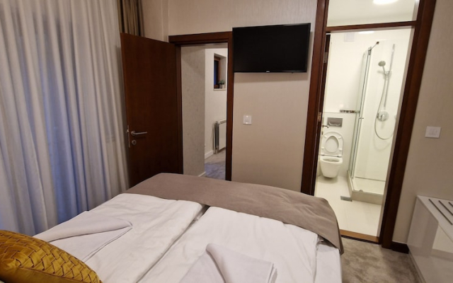 Carice Milice Old Town Residence