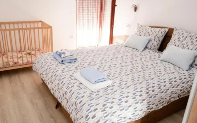 Dalmatian Apartments Bilice