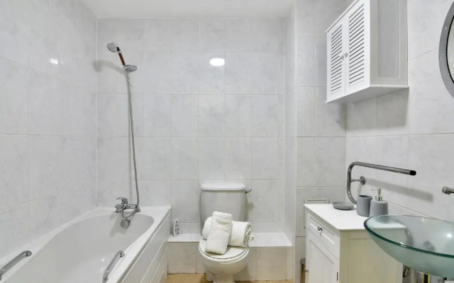 Xclusive Living Stay in City Centre, The Qube