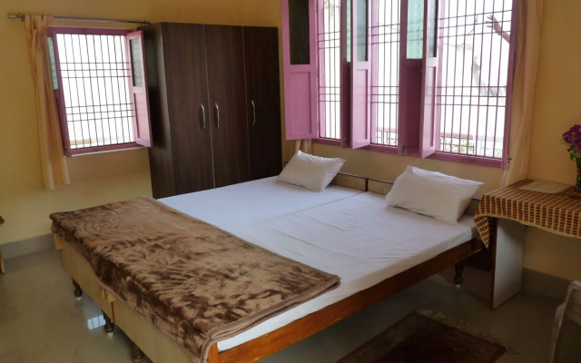 Shri Yoga Mandir Guest House