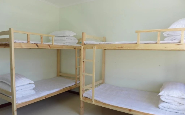 XinJiang YiZhan Youth Hostel