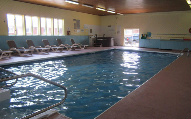 Red Pine Inn & Conference Centre