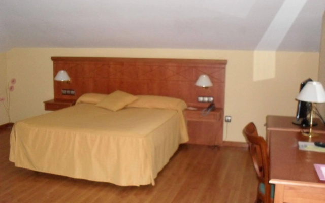 Hotel Camino Real