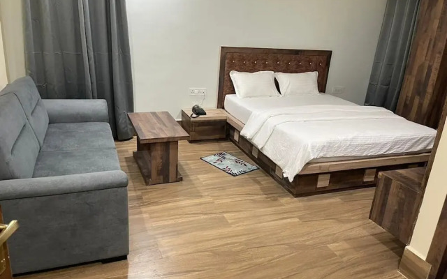 Hotel DEv Inn