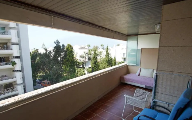 Roy Boston - Luxury Apartment