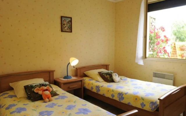 Gîte Rouilly-Sacey, 3 pièces, 4 personnes - FR-1-543-46