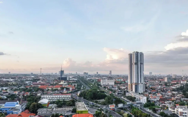 Scenic Modern Studio Room At Tamansari Papilio Apartment