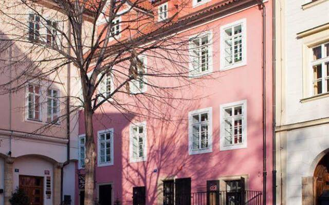 Отель Merchant's Yard Residence вид на фасад