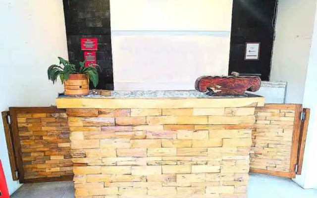 OYO 90191 Gufron Hotel