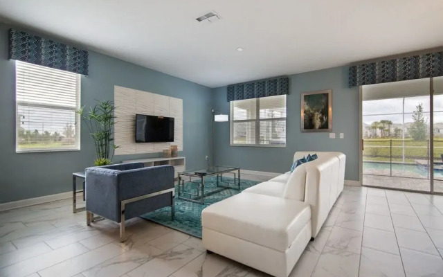 8BR ChampionsGate Pool Home wTheater