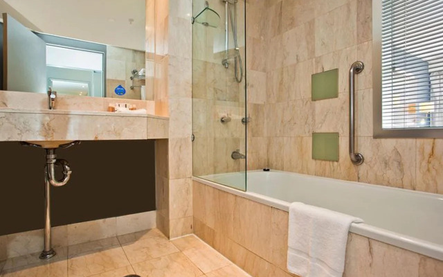 Hotel Apartments on 22 View Avenue, Surfers Paradise