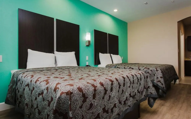 Palace Inn and Suites - Willowbrook Mall