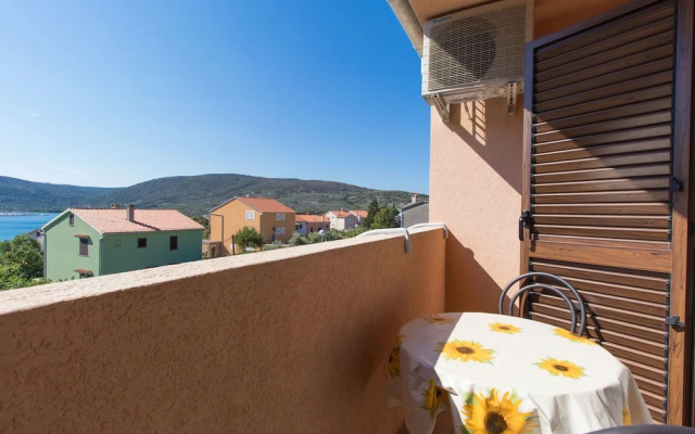 Apartment and Rooms Anton