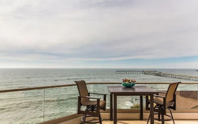 House By The Ocean