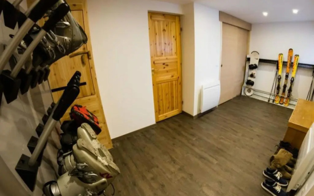 Chalet La Tania, 8 pièces, 14 personnes - FR-1-513-60
