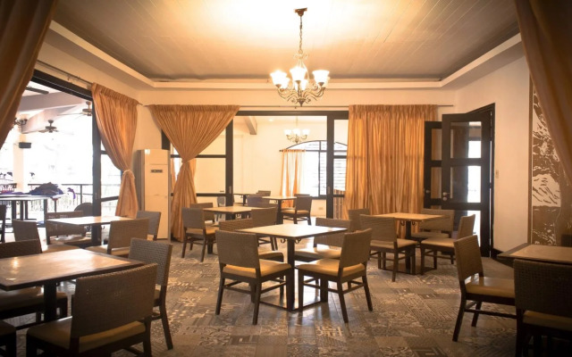 Kenny Hotel