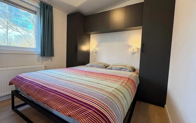 Chalet Near Sint Maartenszee Beach