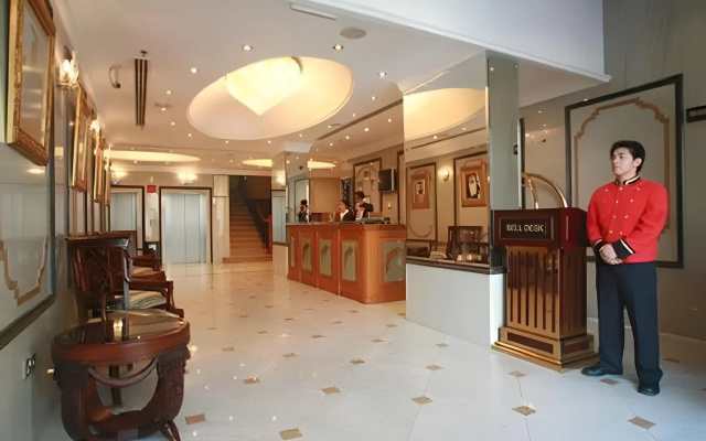 Dolphin Hotel Apartments