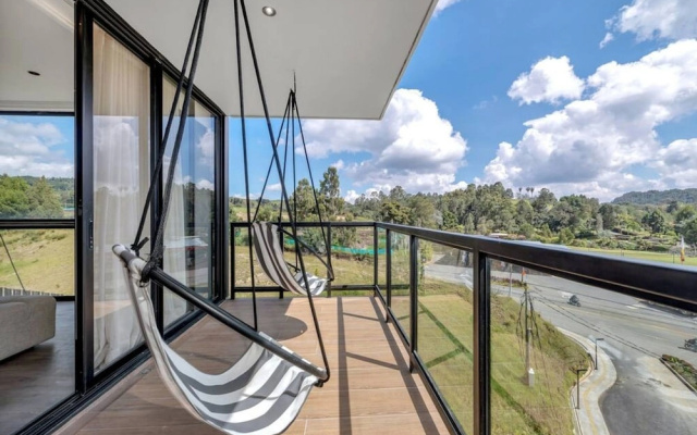 Olive Country Living - 401 PH