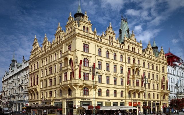 Hotel Kings Court in Prague, Czech Republic from 256$, photos, reviews - zenhotels.com hotel front