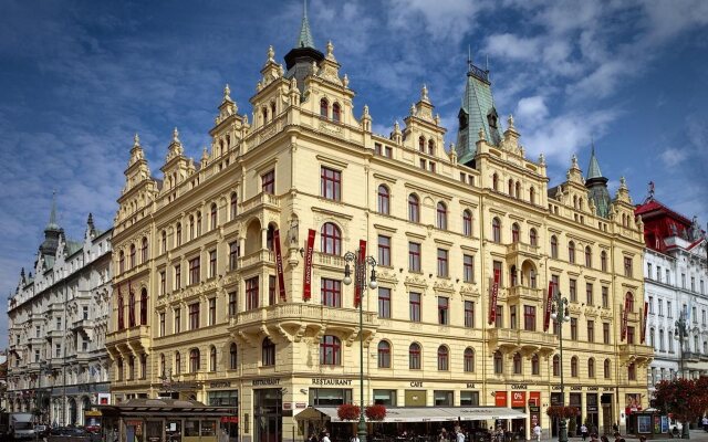 Hotel Kings Court in Prague, Czech Republic from 254$, photos, reviews - zenhotels.com hotel front