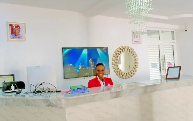 Gbemiro Ambassador Hotel and Suites