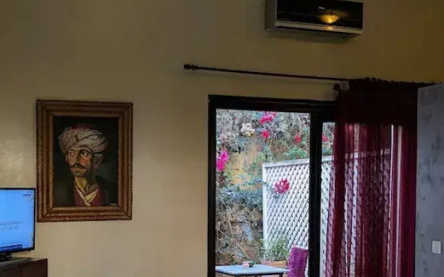 Les Cypres Hotel Restaurant