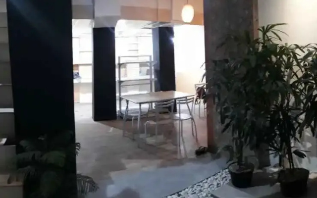 Hotel Studio Yobel (Menerima Tamu Umum & Pasangan Suami Istri)