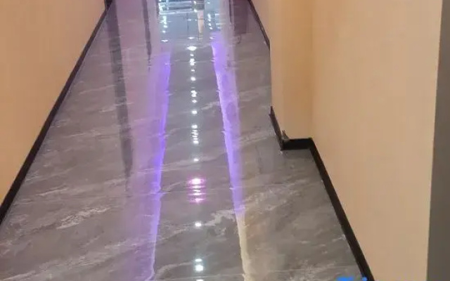 Shangjing Hotel (Qujing Malone Water Park)