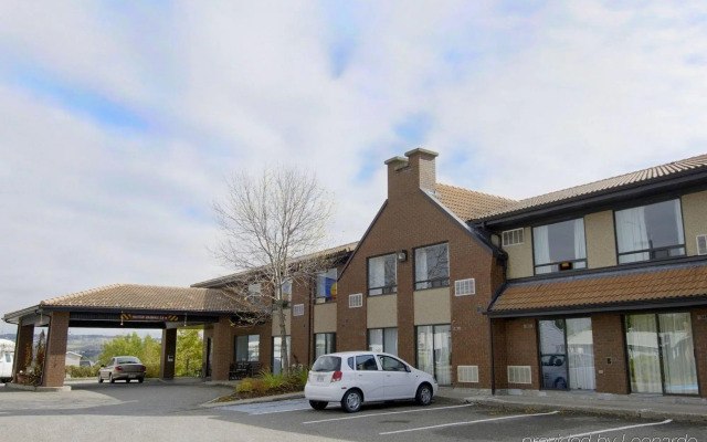 Comfort Inn Rimouski In Pointe Au Pere Canada From 102 Photos