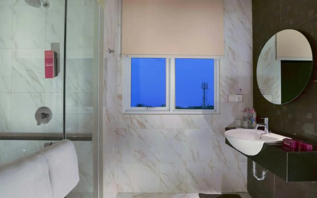 Brits Hotel Puri Indah
