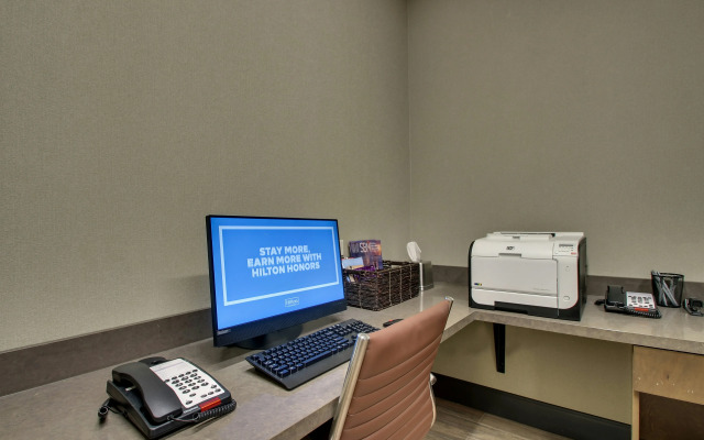 Hampton Inn & Suites Southport