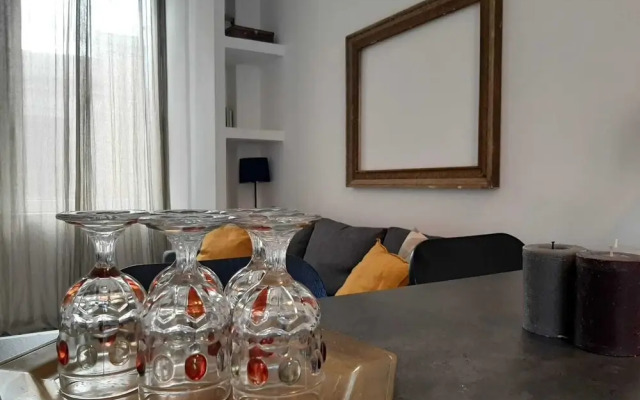 Lovely 1-bed Apartment in Roma With Terrace