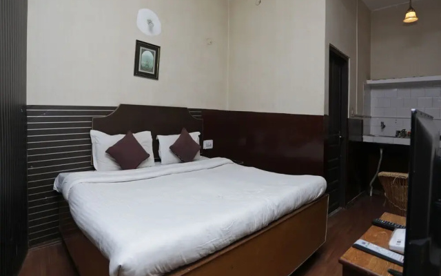 OYO 13691 Home River View 1BHK vashisht Manali