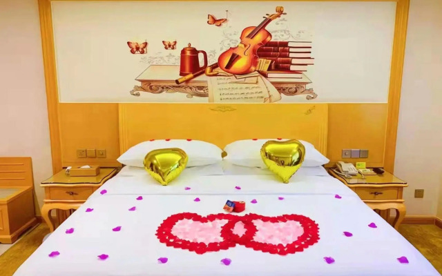 Vienna Hotel (Dongguan Songshan Lake Dalang Textile Center Store)