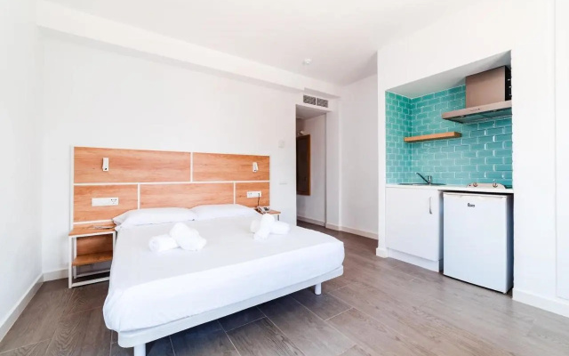 Endlss Beach & Disco Hotel Ibiza Adults Only