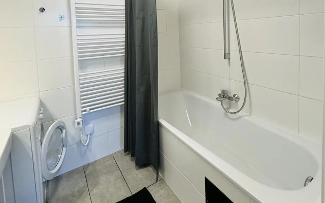 Brand New Apartment, Top Location-Near VIC/Danube