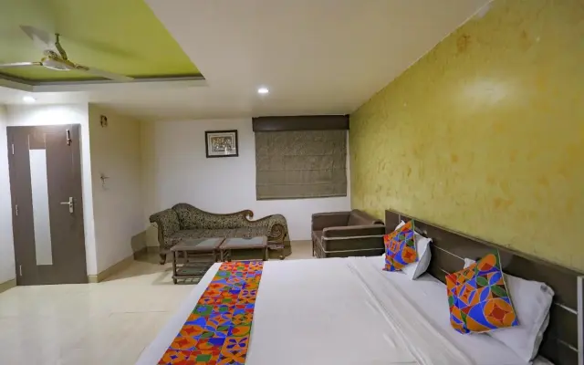 Fabhotel Midland