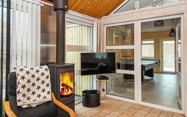 8 Person Holiday Home in Ebeltoft-by Traum