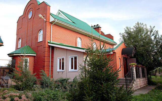 Гостиница Guest house u Monastyrskoy steny в Дивеево отзывы, цены и фото номеров - забронировать гостиницу Guest house u Monastyrskoy steny онлайн вид на фасад