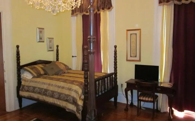 Baer House Inn